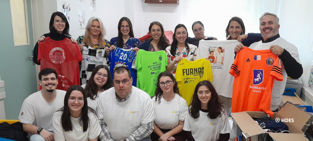 A Pediatria do HDES recebeu oferta de batas especiais 